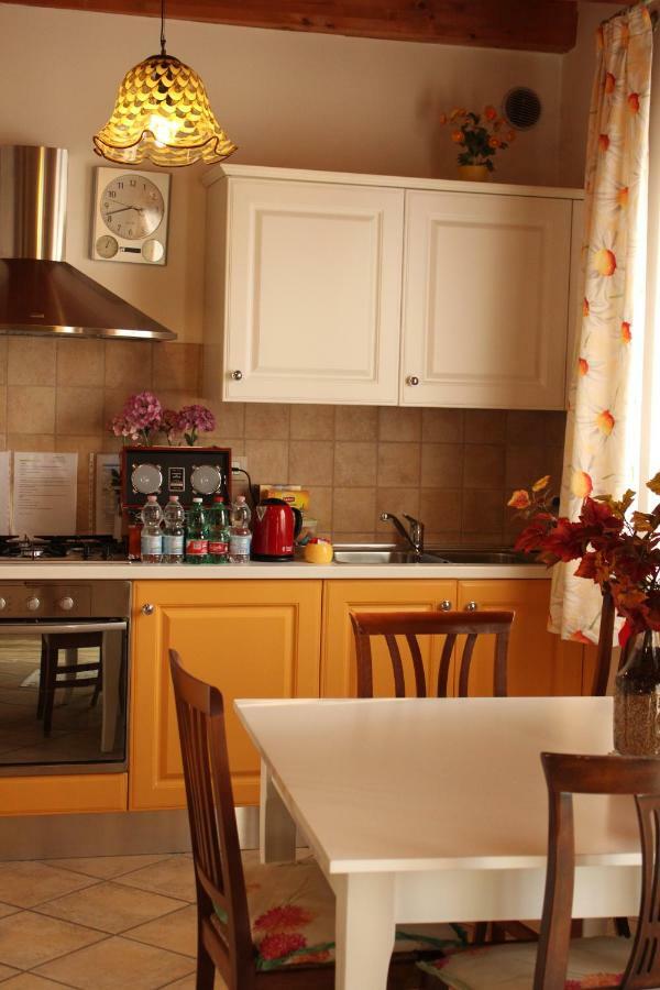 Bed & Breakfast Lucy บาร์โดลิโน ภายนอก รูปภาพ
